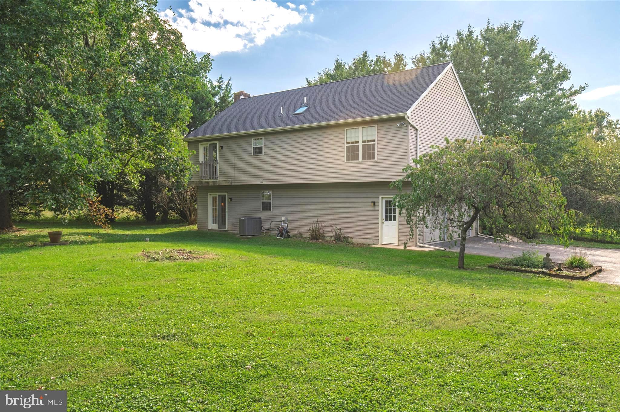 1099 Lees Bridge Road Nottingham, PA 19362 - Photo 4 of 32 Rear