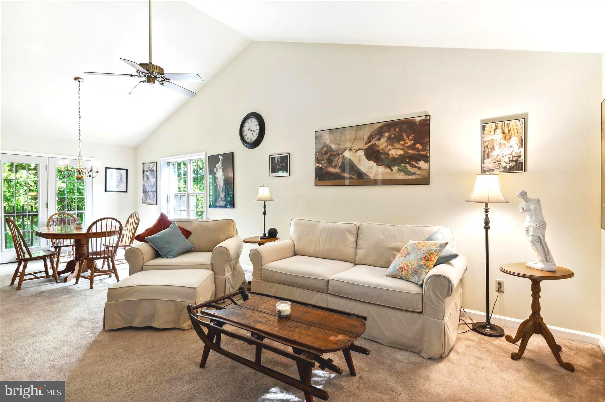 1099 Lees Bridge Road Nottingham, PA 19362 - Photo 6 of 32 Living Room