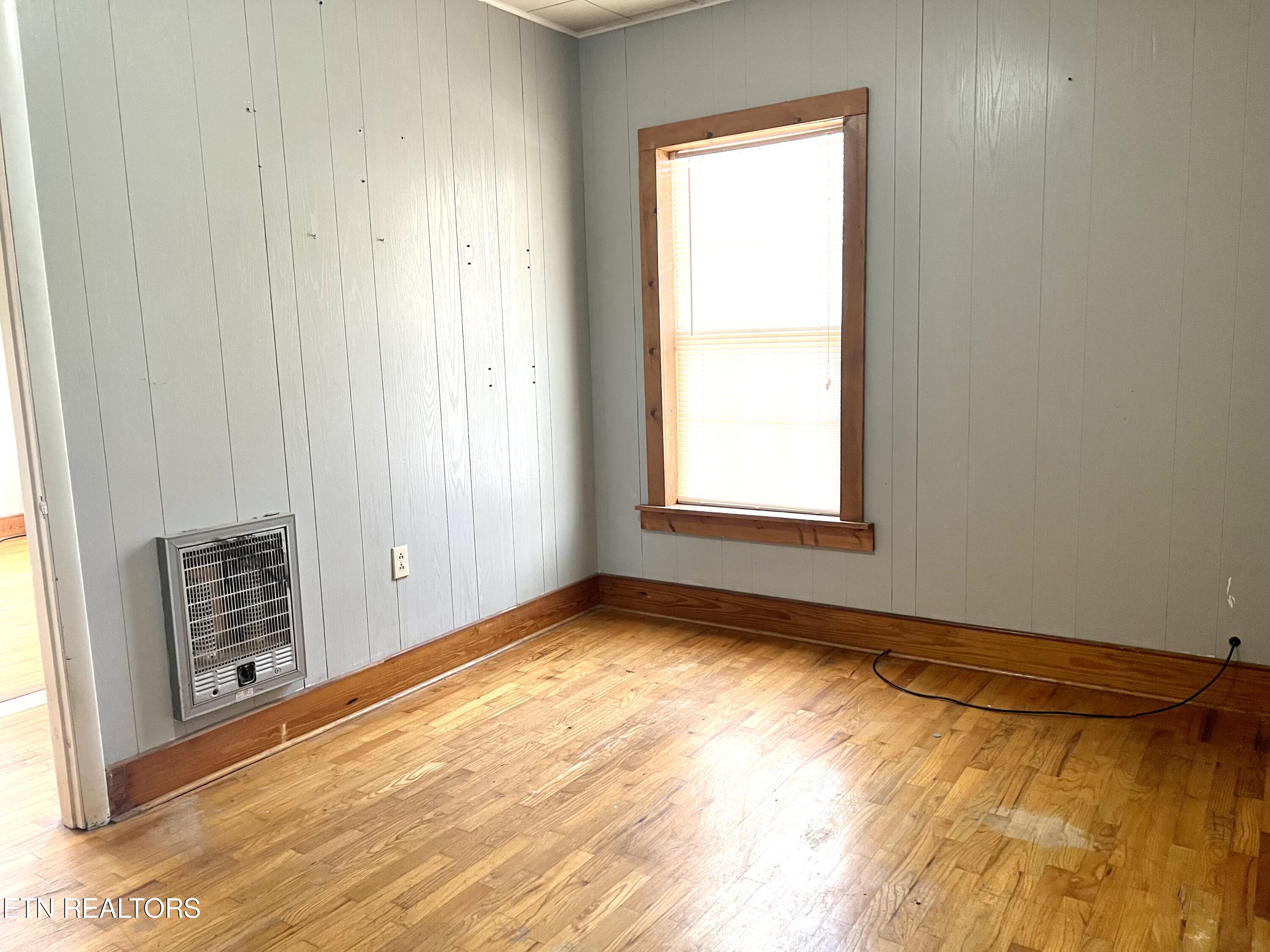 1224 Spring Street Philadelphia, TN 37846 - Photo 12 of 21 Bedroom 2