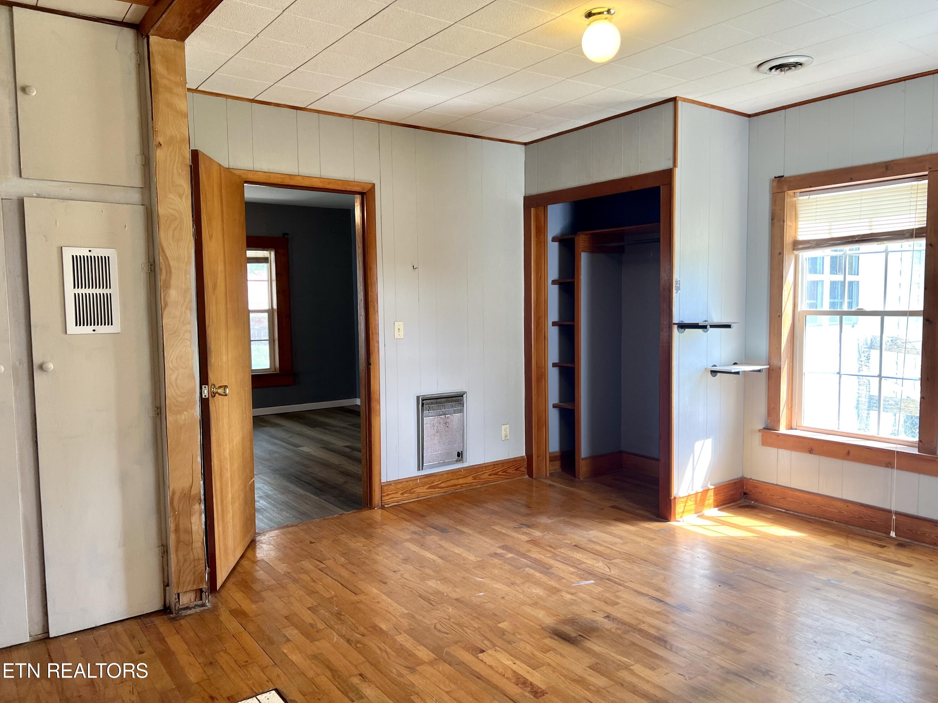 1224 Spring Street Philadelphia, TN 37846 - Photo 8 of 21 Master Bedroom