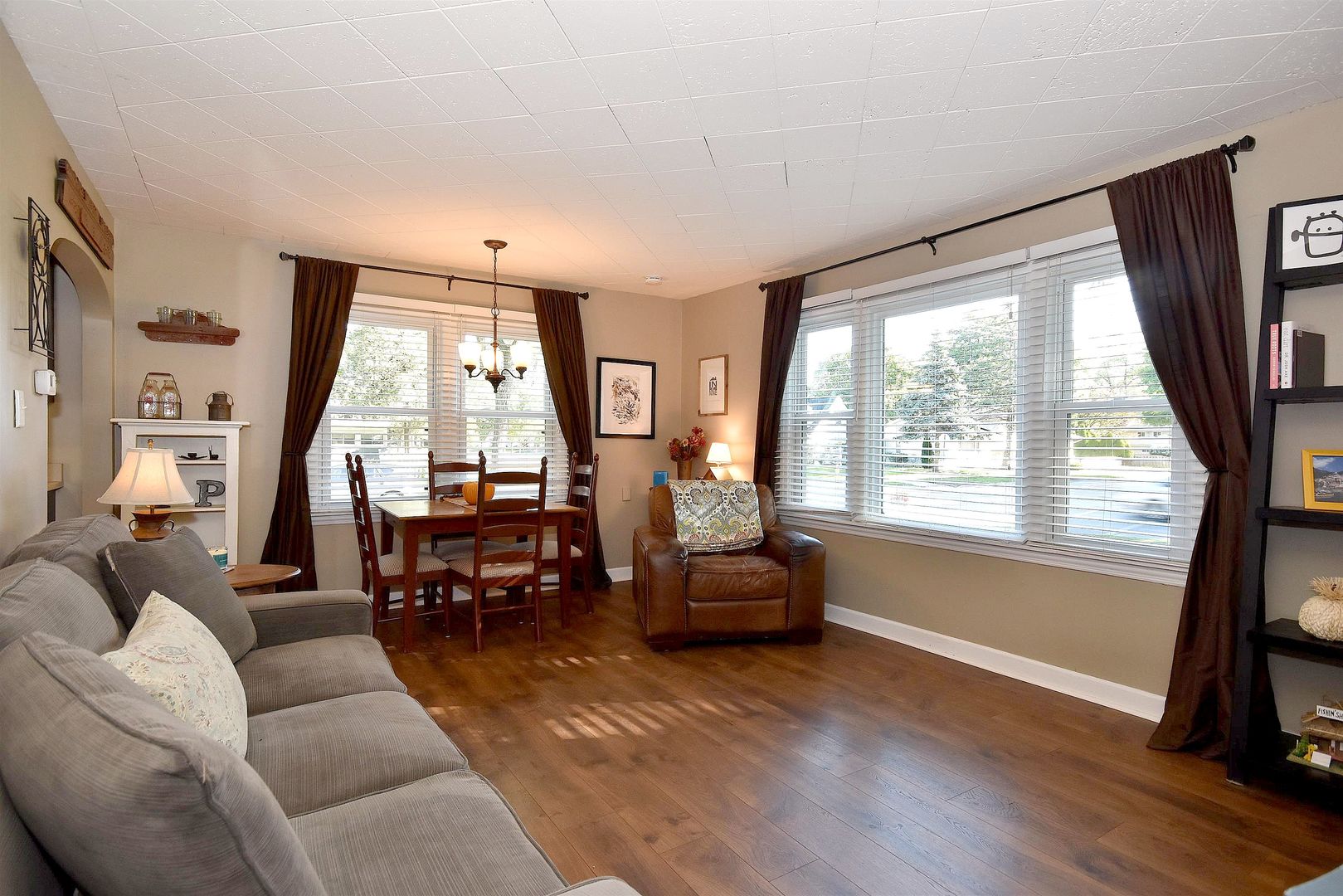 776 Spring Road Elmhurst, IL 60126 - Photo 8 of 40