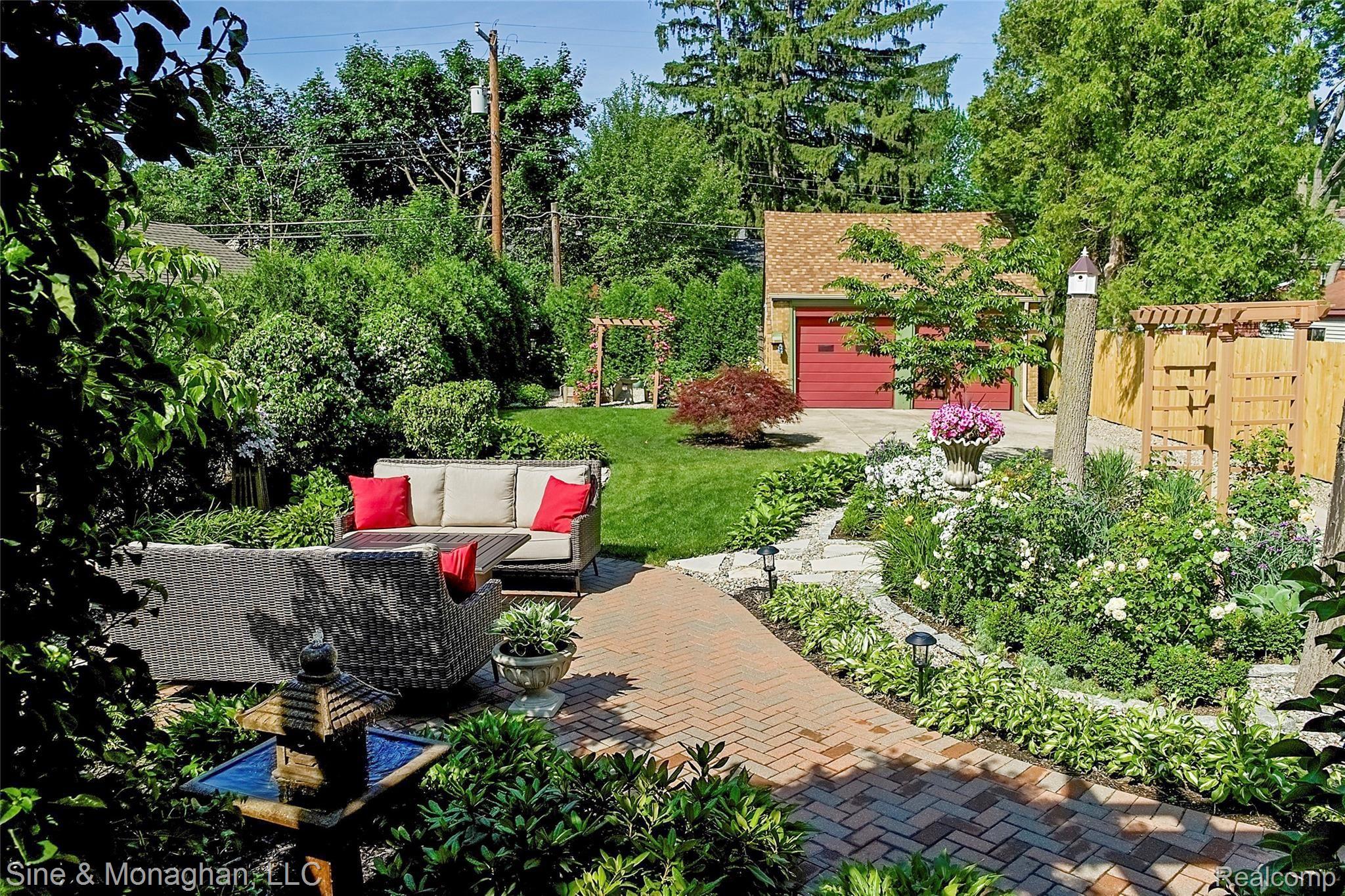671 Washington Road Grosse Pointe, MI 48230 - Photo 55 of 62 8402495.jpg