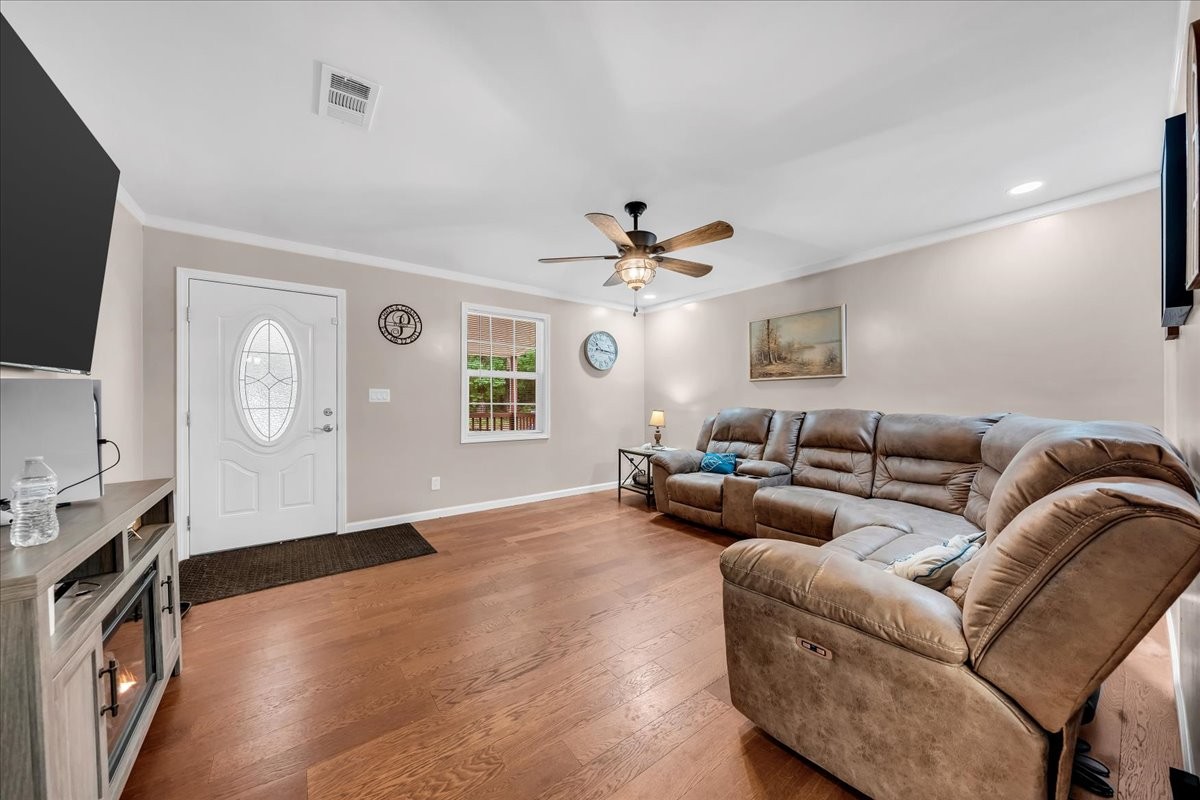 802 Meyers Road Altamont, TN 37301 - Photo 13 of 30 a living room with furniture and a flat screen tv