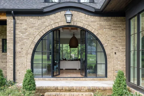 $6,750,000 | 2805 Tyne Boulevard, Nashville, TN 37215