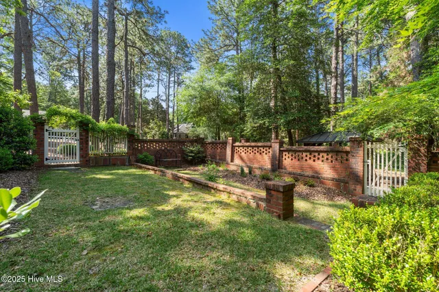 $1,050,000 | 100 South Ridge Street, Southern Pines, NC 28387