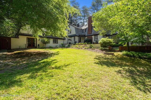 $1,050,000 | 100 South Ridge Street, Southern Pines, NC 28387