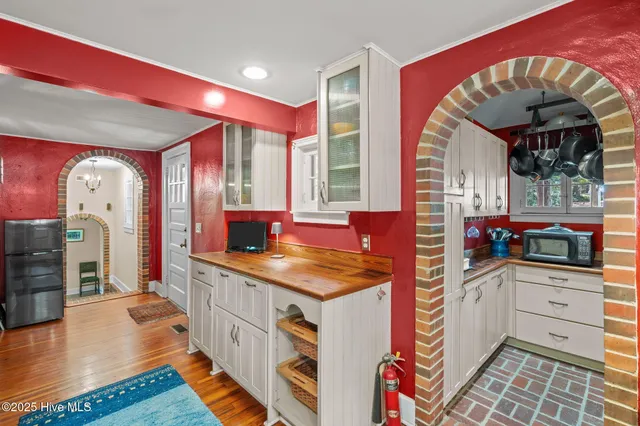 $1,050,000 | 100 South Ridge Street, Southern Pines, NC 28387