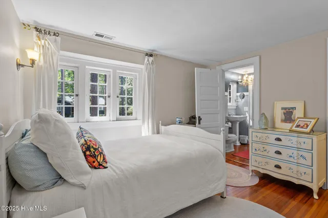 $1,050,000 | 100 South Ridge Street, Southern Pines, NC 28387