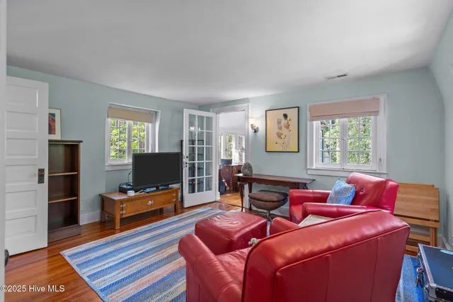 $1,050,000 | 100 South Ridge Street, Southern Pines, NC 28387