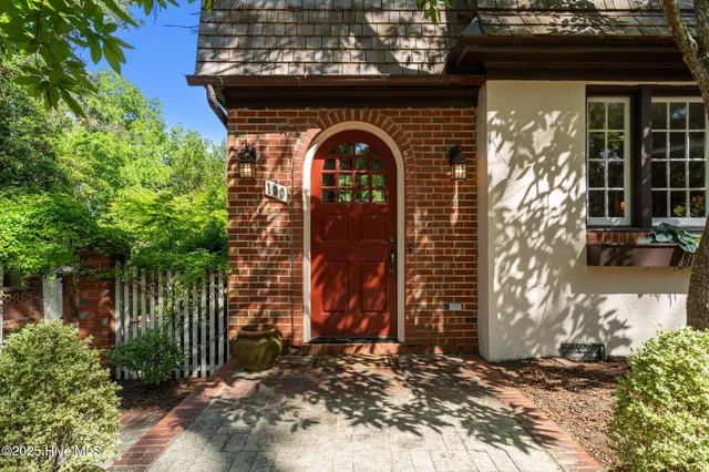 $1,050,000 | 100 South Ridge Street, Southern Pines, NC 28387