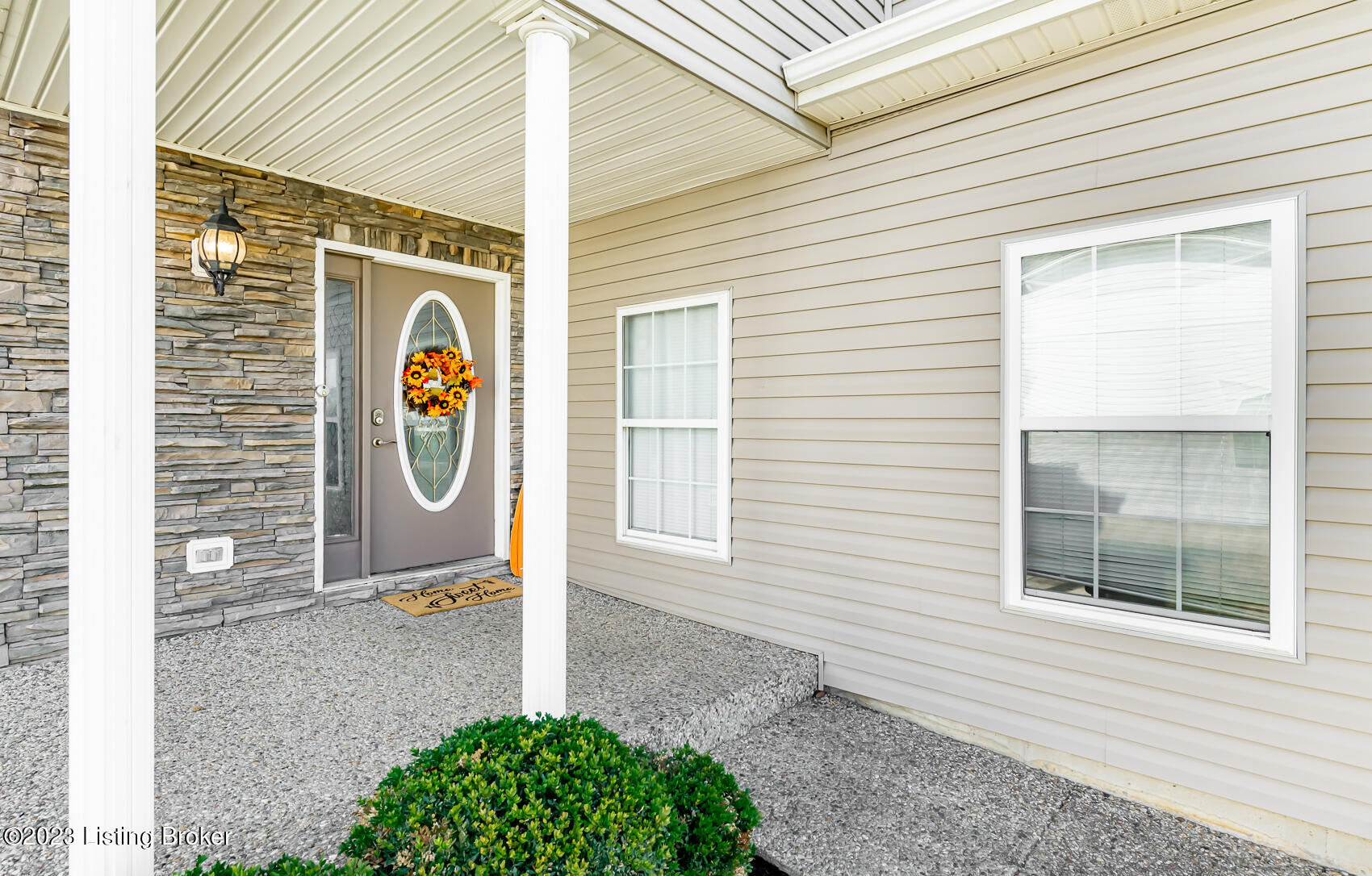 7833 Lariat Road Louisville, KY 40219 - Photo 5 of 88 LAR-106
