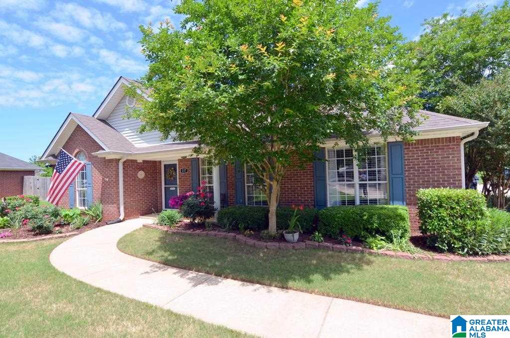 237 Silverstone Lane Alabaster, AL 35007 - Photo 3 of 50
