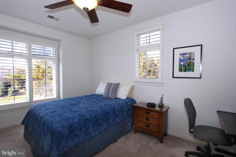 1425 Waterfront Road Reston, VA 20194 - Photo 22 of 30 Bedroom