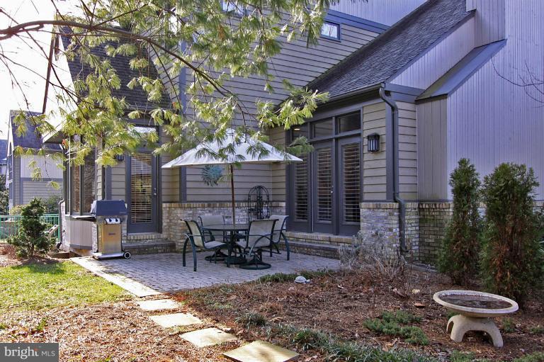 1425 Waterfront Road Reston, VA 20194 - Photo 9 of 30 Exterior (Rear)
