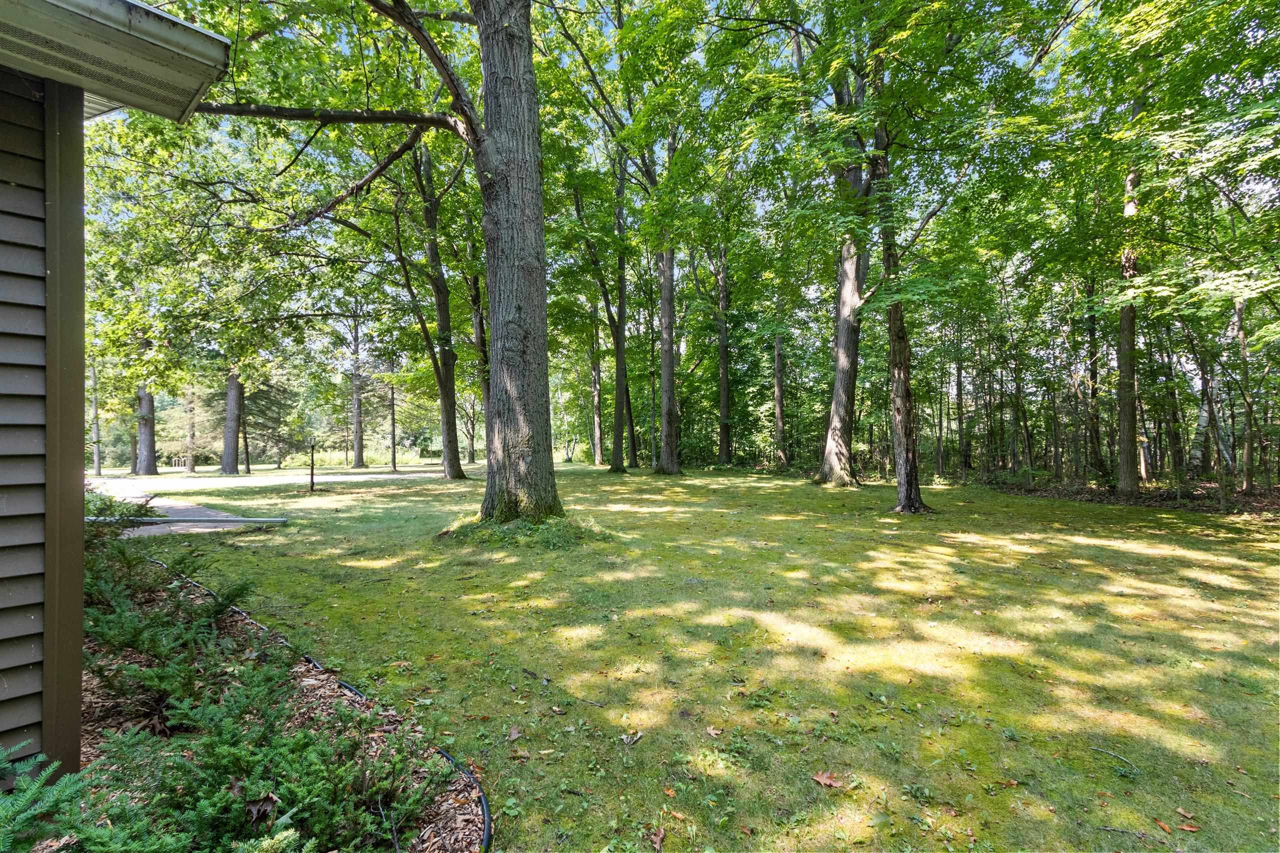 4390 Deprey Road Abrams, WI 54101 - Photo 9 of 60 Gallery Image 9