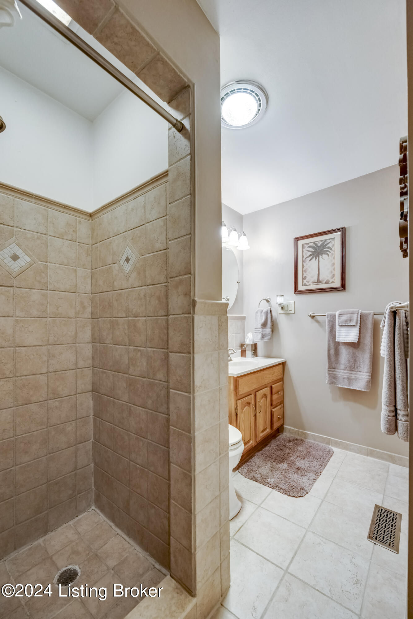 2045 Long Run Road Louisville, KY 40245 - Photo 21 of 36 2Y0A4027-B