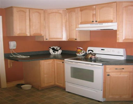 44 Amherst Street Worcester, MA 01602 - Photo 3 of 4 Gallery Image 3
