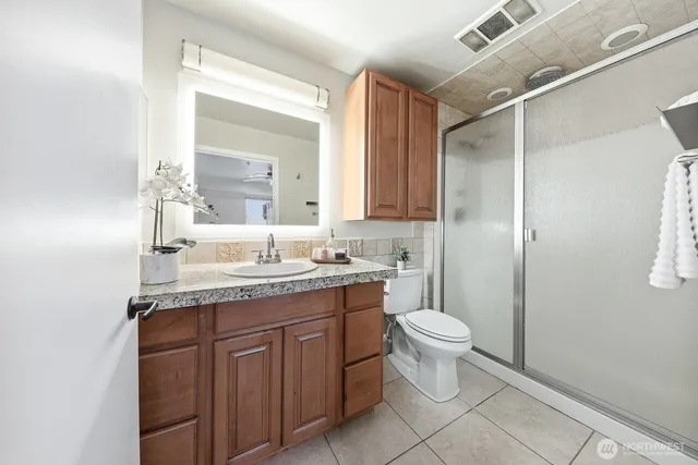 $375,000 | 2818 Grand Avenue, Unit B212, Everett, WA 98201