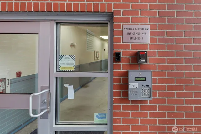 $375,000 | 2818 Grand Avenue, Unit B212, Everett, WA 98201