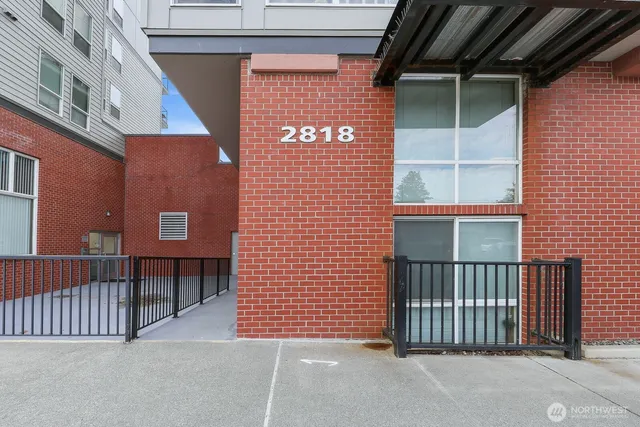 $375,000 | 2818 Grand Avenue, Unit B212, Everett, WA 98201