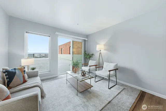 $375,000 | 2818 Grand Avenue, Unit B212, Everett, WA 98201