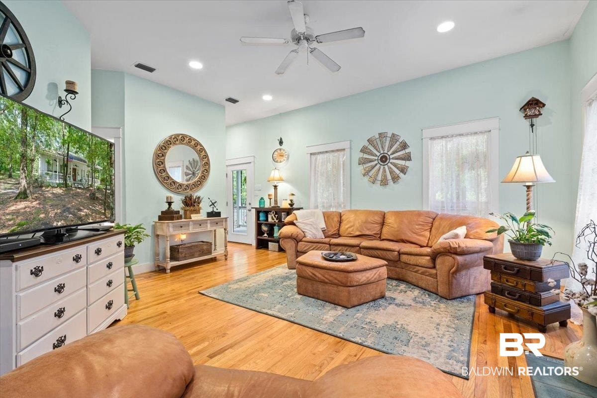 9655 Chelginet Lane Creola, AL 36525 - Photo 13 of 25