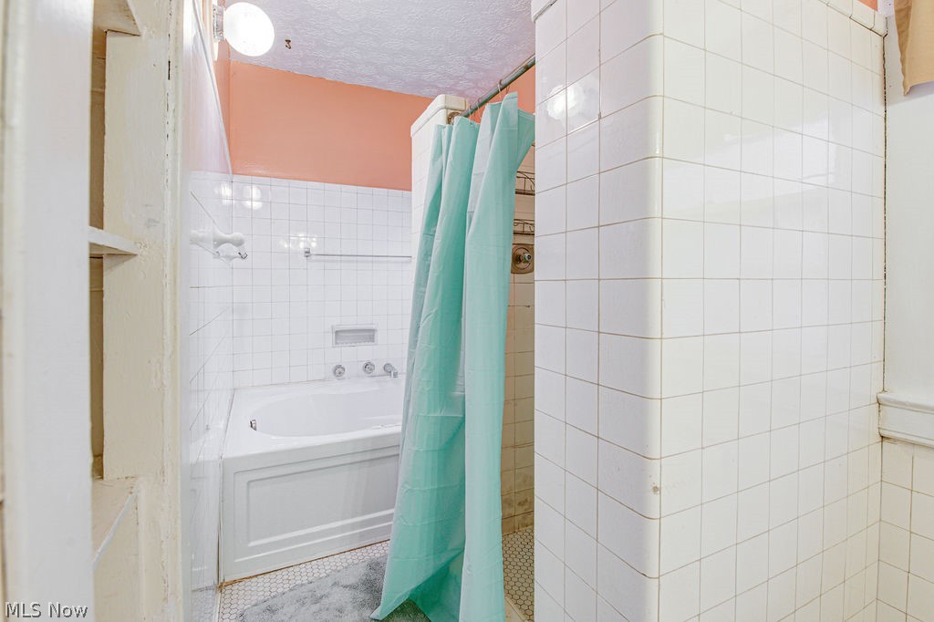 908 Herrick Road Cleveland, OH 44108 - Photo 23 of 32 Gallery Image 23