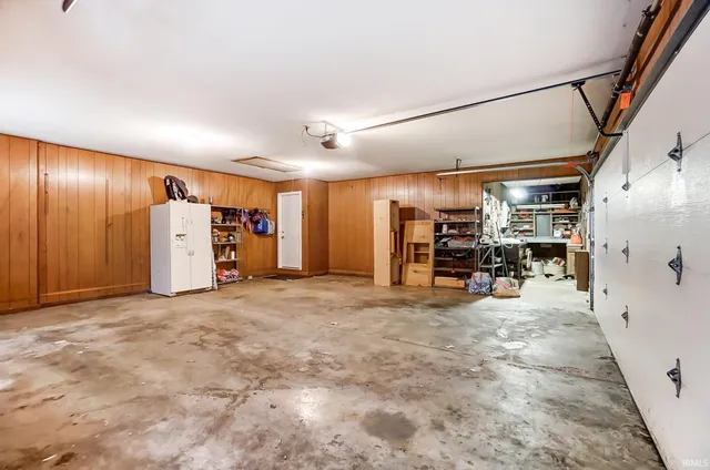 $350,000 | 10424 Paw Paw Drive, Fort Wayne, IN 46804