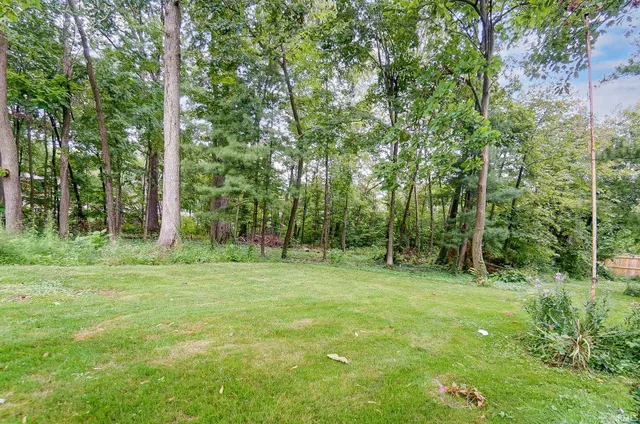 $350,000 | 10424 Paw Paw Drive, Fort Wayne, IN 46804