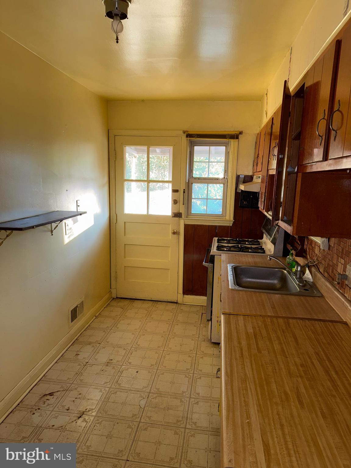 1841 Trenleigh Road Baltimore, MD 21234 - Photo 14 of 18 Gallery Image 14