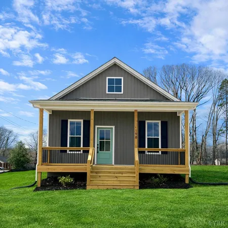 $289,900 | 198 Triple Oak Circle, Madison Heights, VA 24572
