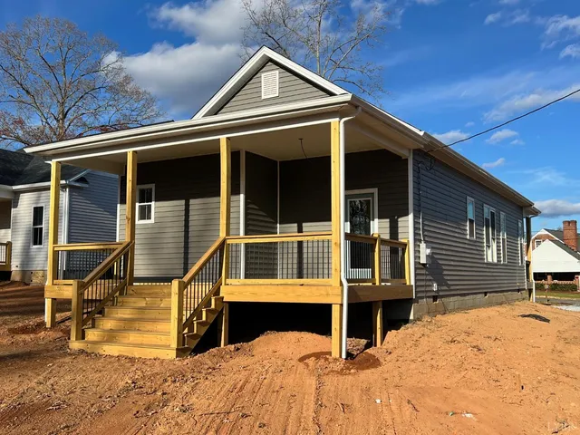 $299,900 | 198 Triple Oak Circle, Madison Heights, VA 24572