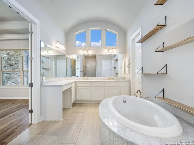 $1,099,000 | 8323 Winecup Hill, San Antonio, TX 78256