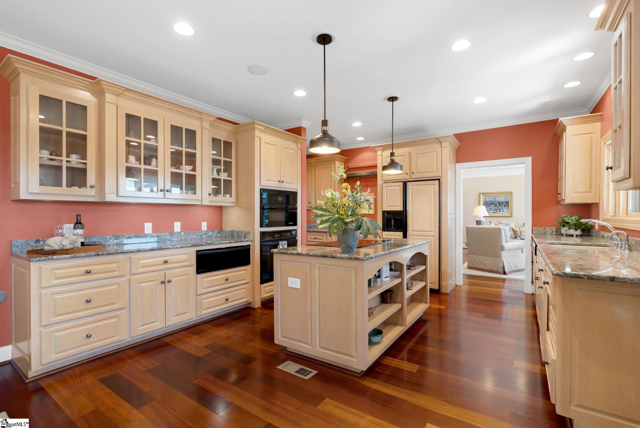 5 Falcons Ledge Drive Landrum, SC 29356 - Photo 9 of 48