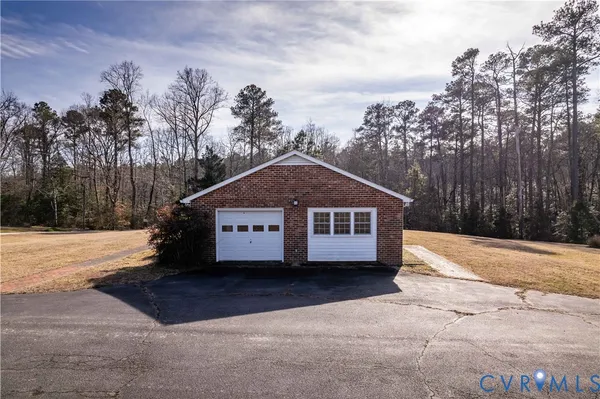 $359,000 | 66 Georgia Avenue, Warsaw, VA 22572