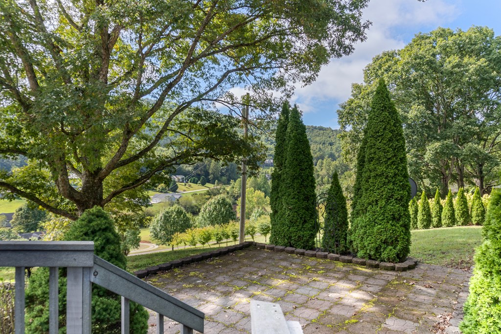 94 Patton Hill Road Franklin, NC 28734 - Photo 26 of 62
