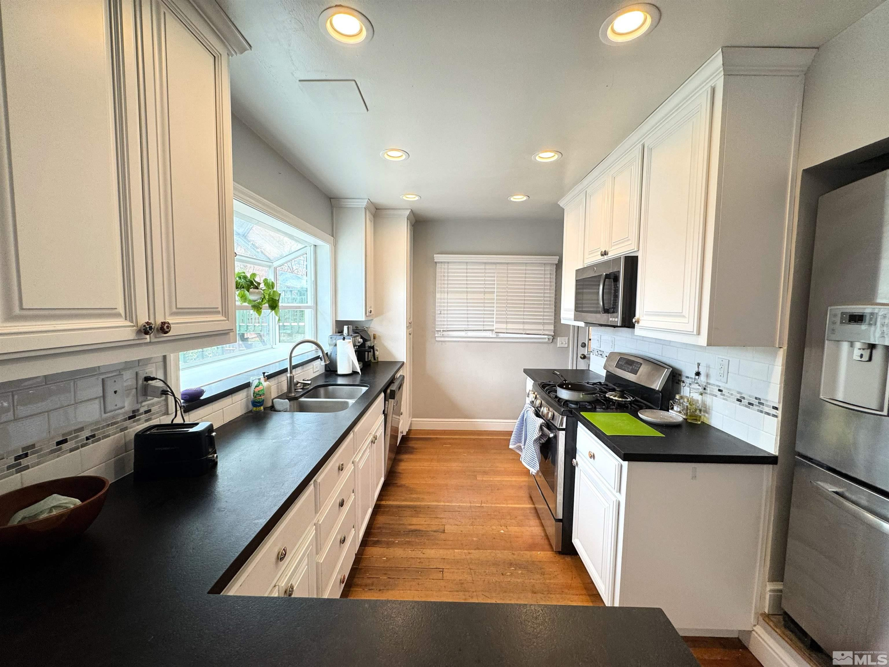 801 Washington Street Reno, NV 89503 - Photo 6 of 26 Photo 6