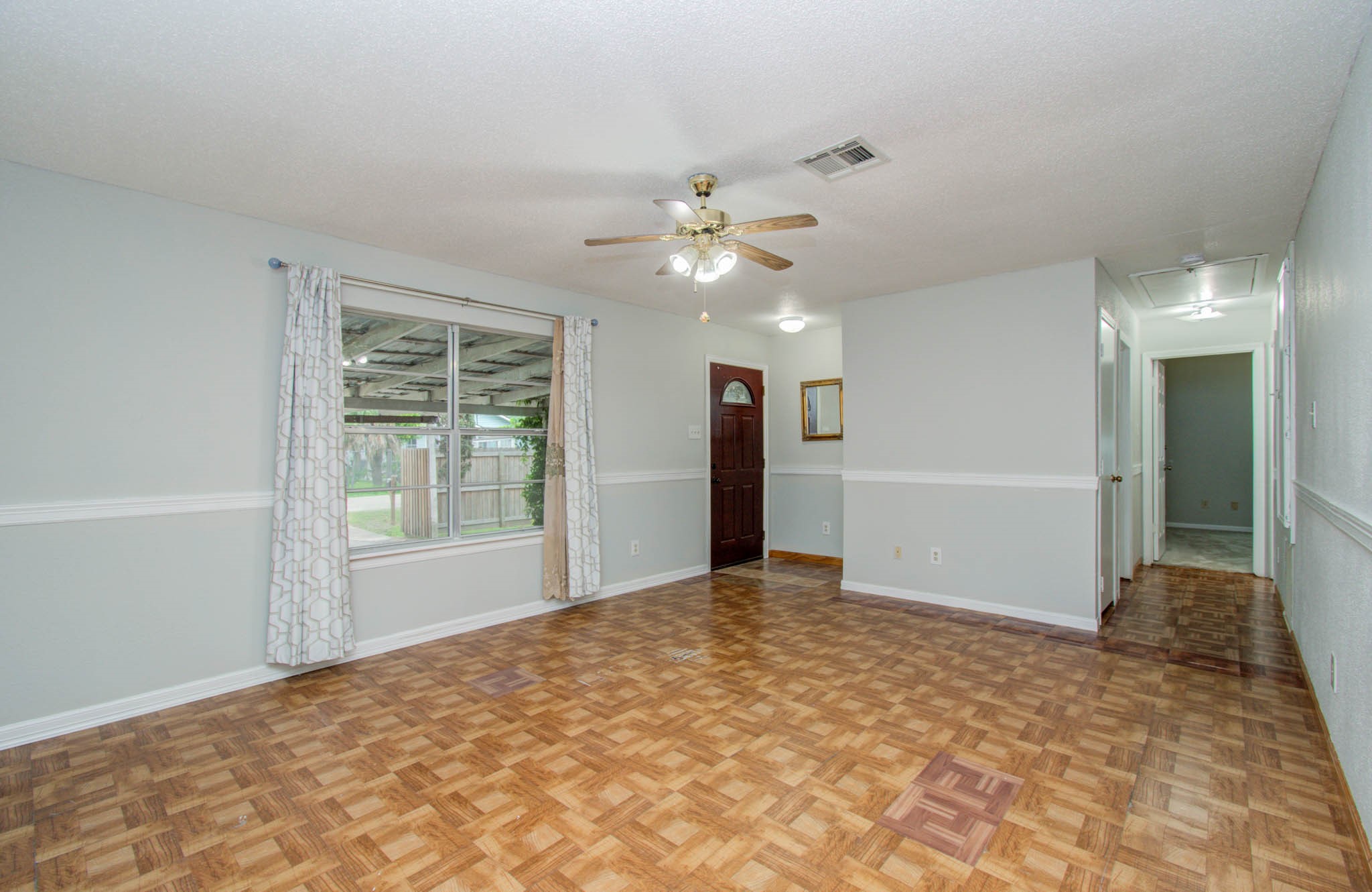 10131 Tangiers Road Houston, TX 77041 - Photo 5 of 31