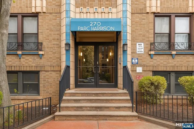 $225,000 | 270 Harrison Avenue, Unit A209, Jersey City, NJ 07304
