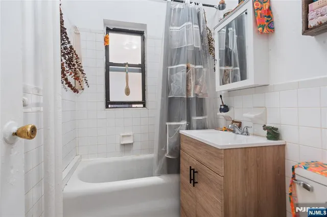 $225,000 | 270 Harrison Avenue, Unit A209, Jersey City, NJ 07304