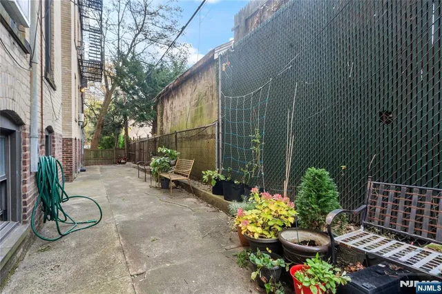 $225,000 | 270 Harrison Avenue, Unit A209, Jersey City, NJ 07304