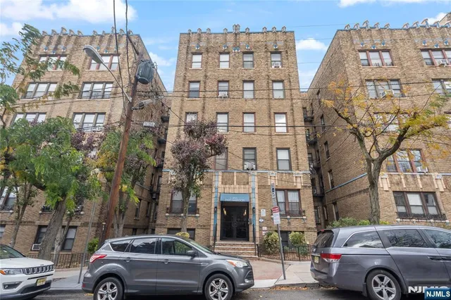 $225,000 | 270 Harrison Avenue, Unit A209, Jersey City, NJ 07304