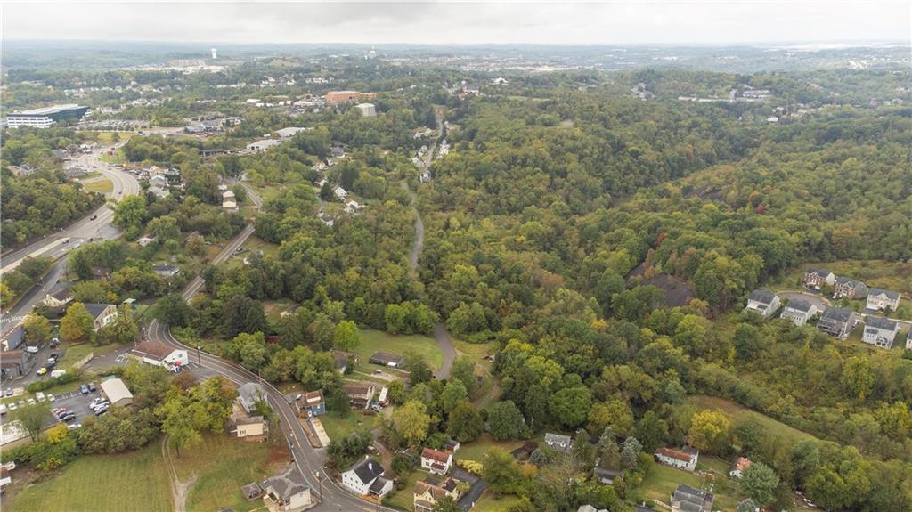 Parcel Id# 0205-d28900000 Moon Run Road McKees Rocks, PA 15136 - Photo 15 of 16 an aerial view of forest