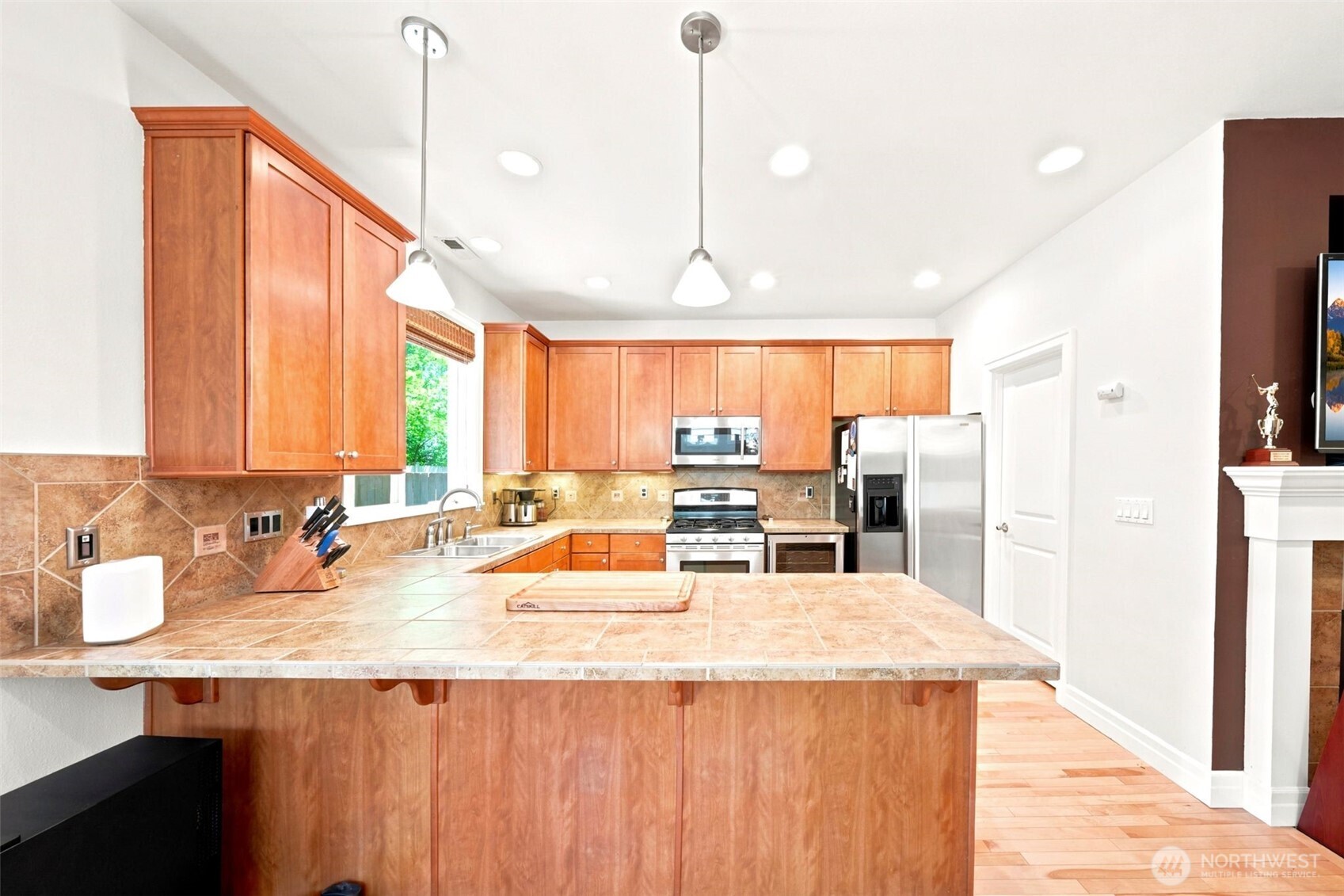 16021 35th Drive Southeast Bothell, WA 98012 - Photo 11 of 33