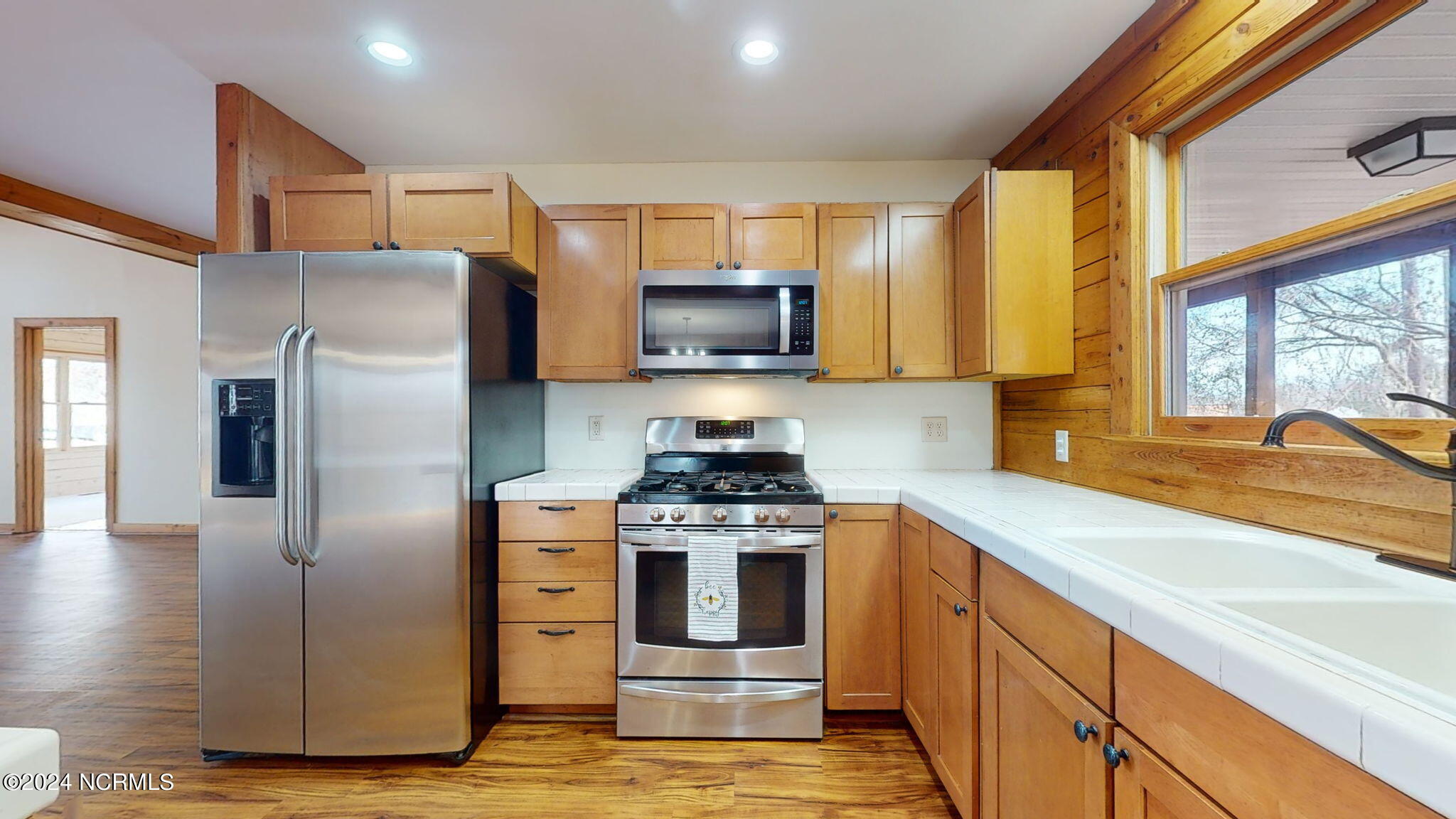 300 Creekside Drive Washington, NC 27889 - Photo 11 of 53 11-web-or-mls-300-Creekside-Dr-Washingto