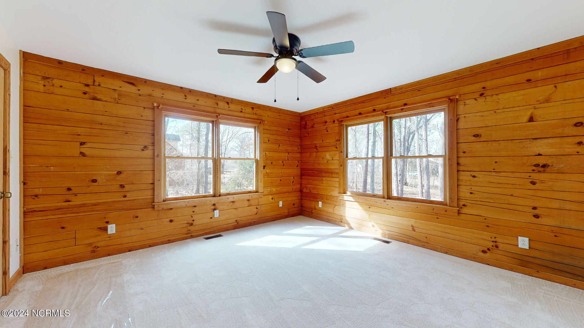 300 Creekside Drive Washington, NC 27889 - Photo 17 of 53 17-web-or-mls-300-Creekside-Dr-Washingto