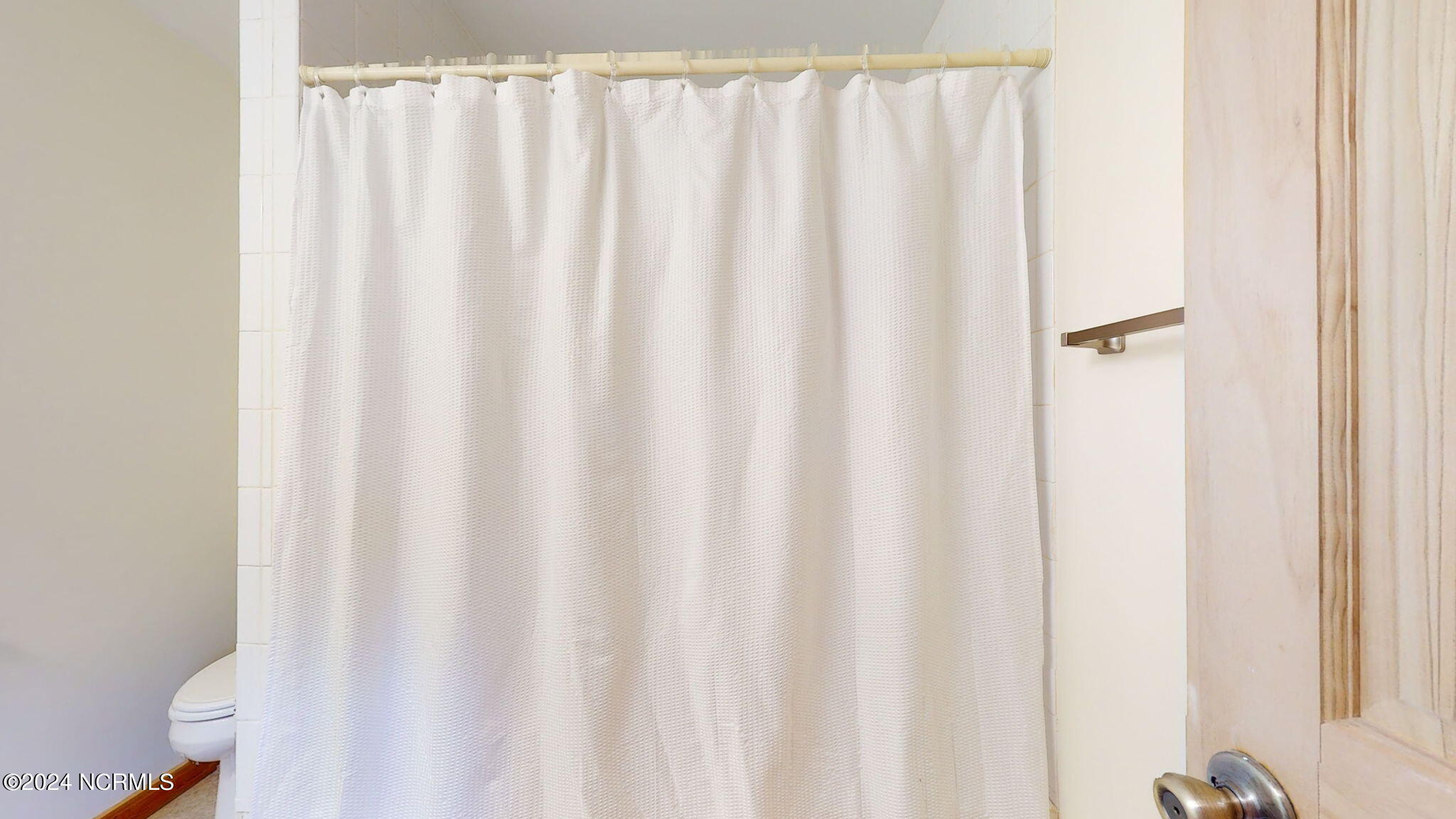 300 Creekside Drive Washington, NC 27889 - Photo 23 of 53 23-web-or-mls-300-Creekside-Dr-Washingto