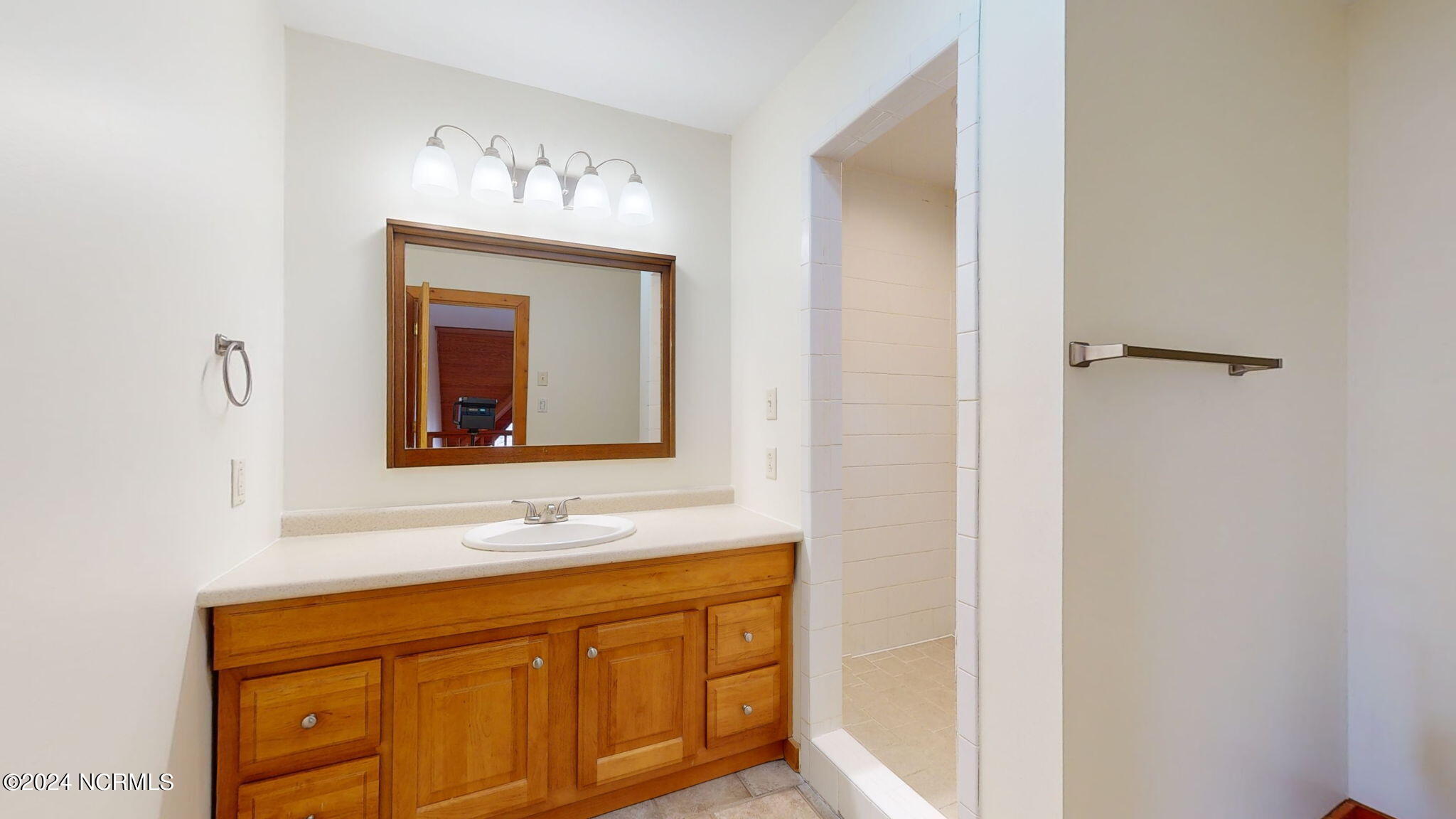 300 Creekside Drive Washington, NC 27889 - Photo 34 of 53 34-web-or-mls-300-Creekside-Dr-Washingto