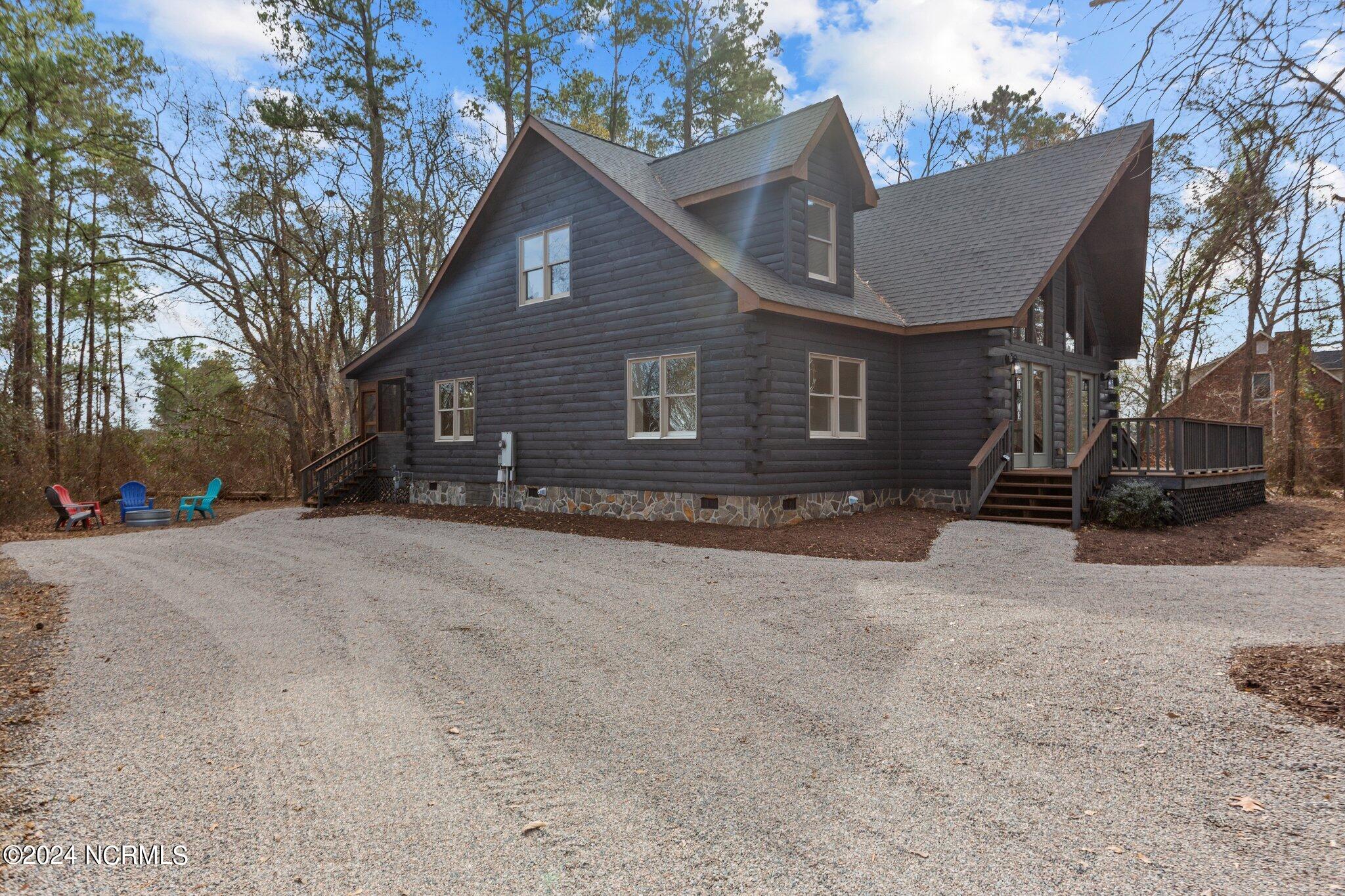 300 Creekside Drive Washington, NC 27889 - Photo 36 of 53 36-web-or-mls-_S0A0566