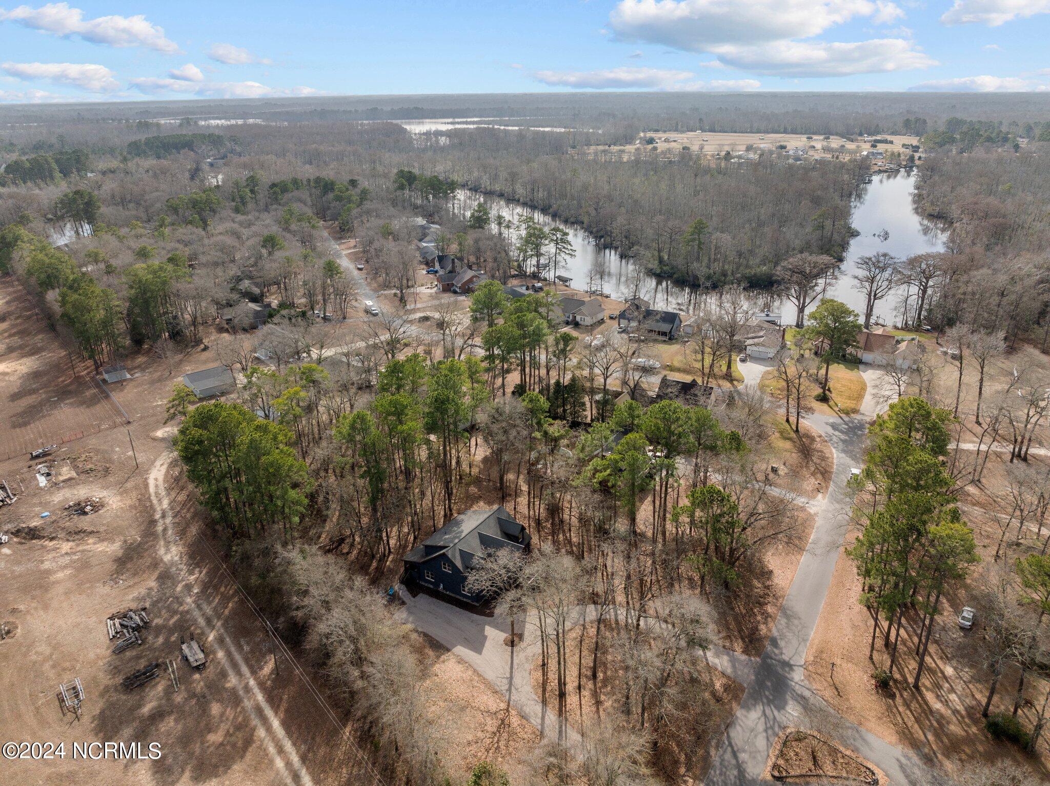 300 Creekside Drive Washington, NC 27889 - Photo 47 of 53 47-web-or-mls-DJI_0572